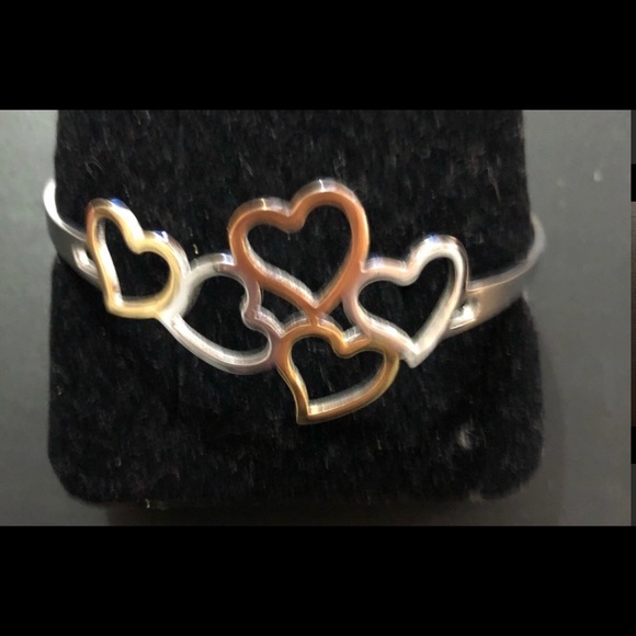 Multiple Heart Bangle - Picture 4 of 10